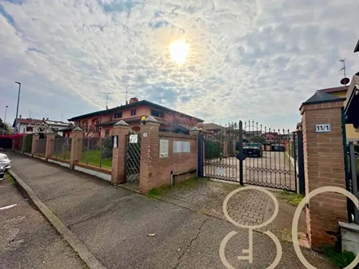 Casa con 5 locali in vendita in Via Giosuè Carducci, Noviglio