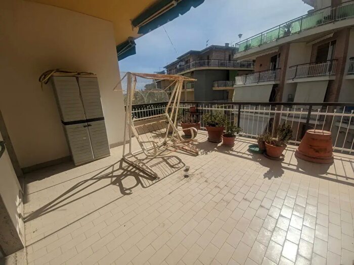 Appartamento quadrilocale in vendita in Via Privata Serenella, Sanremo