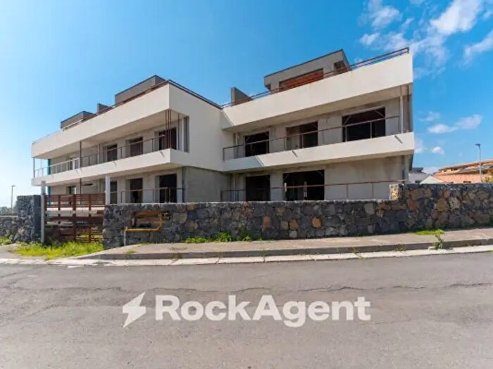 Casa con 6 locali in vendita in Via Carrubbazza, San Gregorio Di Catania