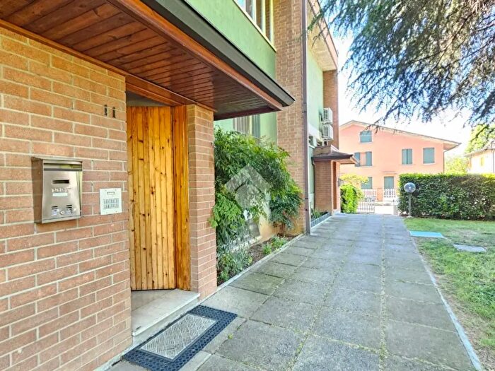 Casa con 7 locali in vendita in Via Ciro Menotti, Montecchio Emilia