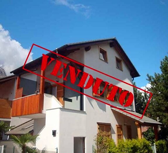 Casa trilocale in vendita in Via Giani Emilio, Novate Mezzola