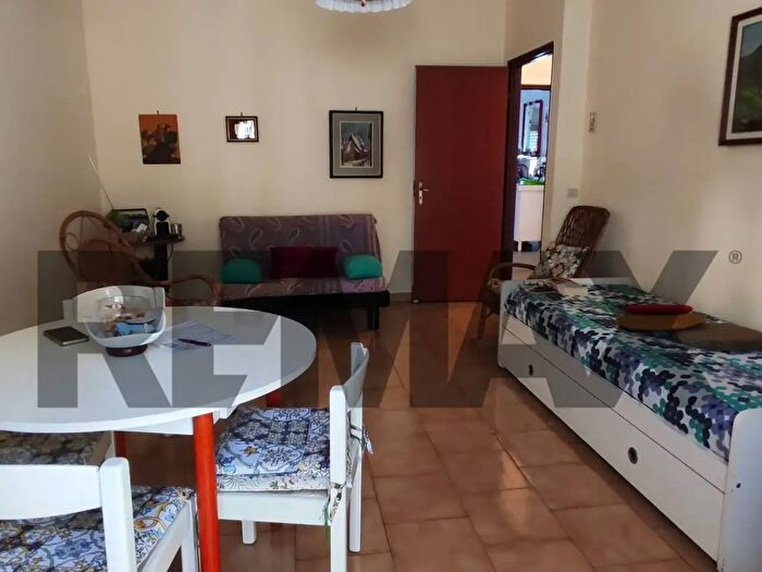 Appartamento trilocale in vendita in Via Porta del Vento, Caltagirone
