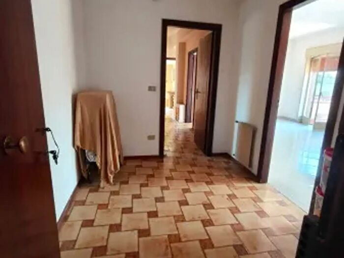 Appartamento quadrilocale in vendita in Via Galileo Galilei, Riposto