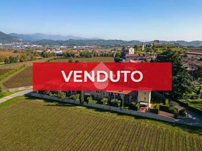 Appartamento bilocale in vendita in Via Dosso, Corte Franca