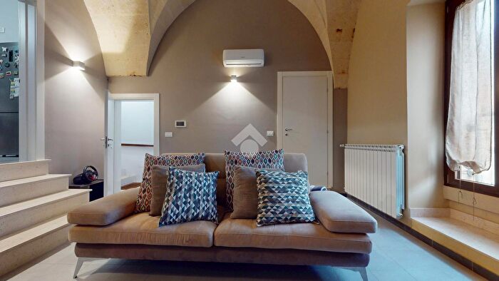 Appartamento quadrilocale in vendita in Via Manduria, Oria