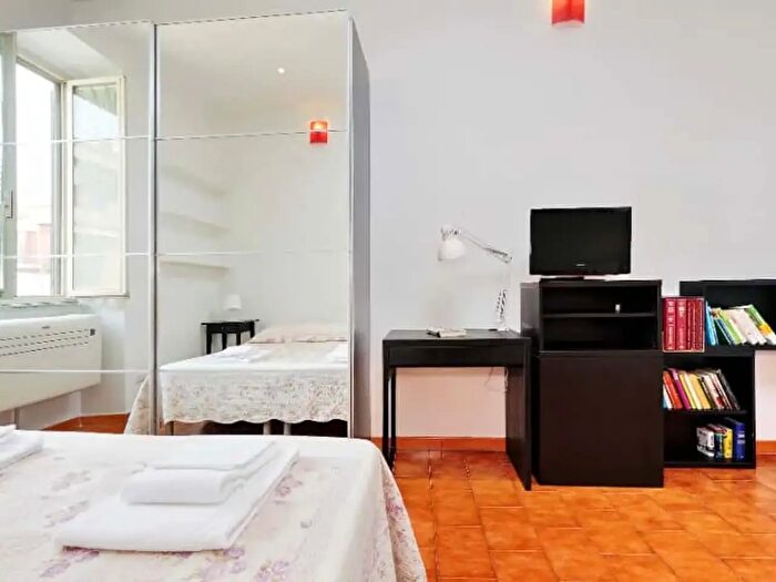 Appartamento monolocale in affitto in Via Amedeo Cencelli, Roma