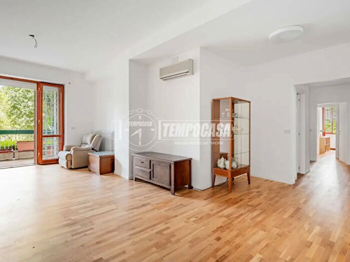 Appartamento quadrilocale in affitto in Viale dell'Umanesimo, Roma