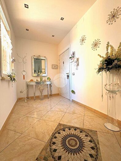 Appartamento trilocale in vendita in Corso Umberto I, San Giorgio A Cremano