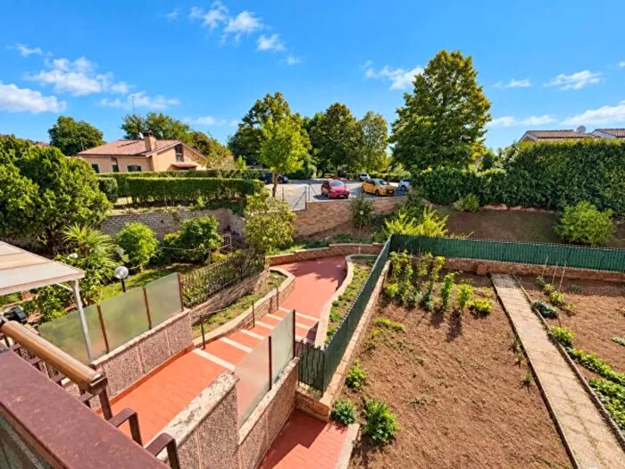 Appartamento trilocale in vendita in Via Po, Manziana