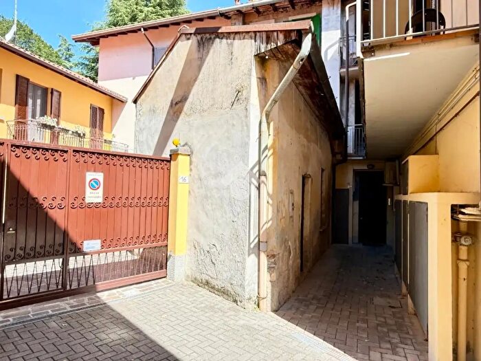 Case in Vendita e in Affitto - 2