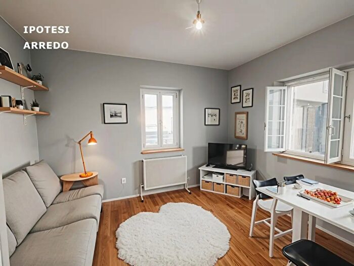 Case in Vendita e in Affitto - 2