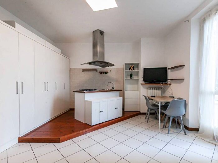 Appartamento bilocale in affitto in Viale Luigi Torelli, Farini, Milano