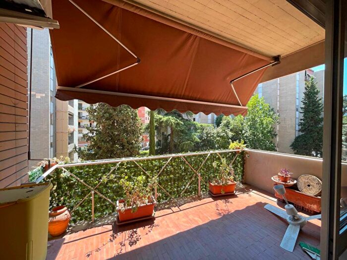 Appartamento con 5 locali in affitto in Via San Donato, Novoli, Firenze