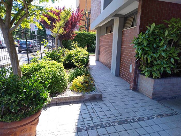Appartamento quadrilocale in affitto in Viale della Repubblica, Centro Urbano, Cesena