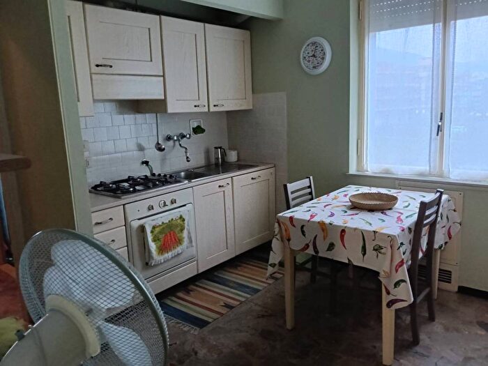 Appartamento bilocale in affitto in Lungomare Giacomo Matteotti, Borghetto Santo Spirito