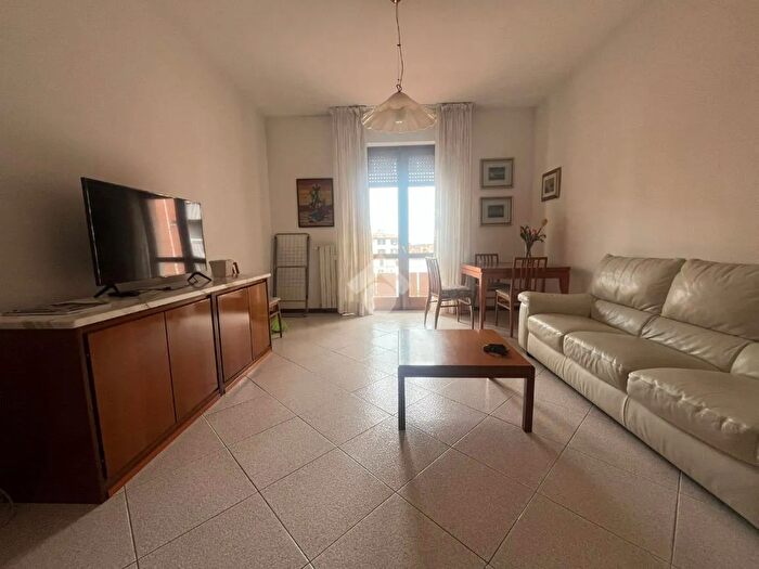 Appartamento quadrilocale in affitto in Via Brigata Partigiana Ugo Muccini, Sarzana