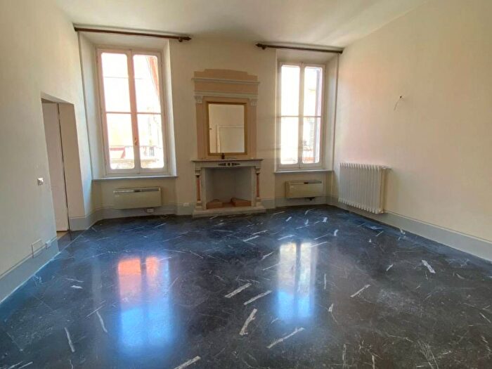 Appartamento con 6 locali in affitto in Strada della Repubblica, Centro Storico, Parma