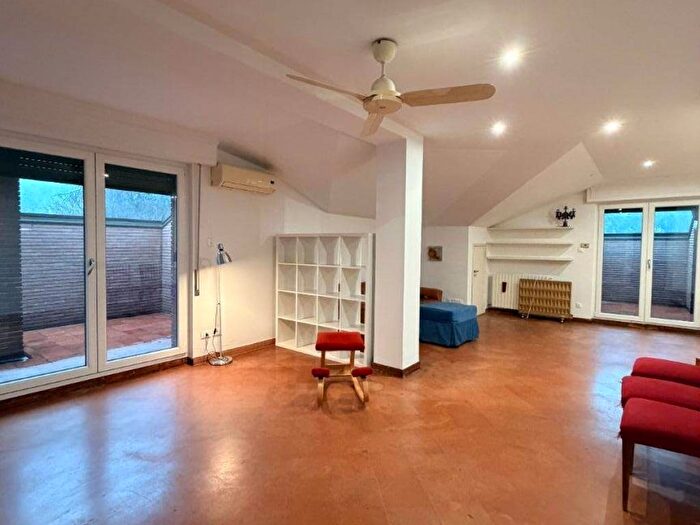 Appartamento quadrilocale in affitto in Via Enrico Redenti, Colli Murri, Bologna