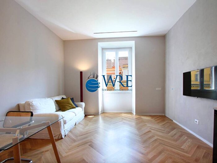 Appartamento bilocale in affitto in Via Varrone, Prati, Roma