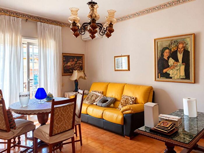 Appartamento trilocale in affitto in Via Giuseppe Gregoraci, Romanina, Roma