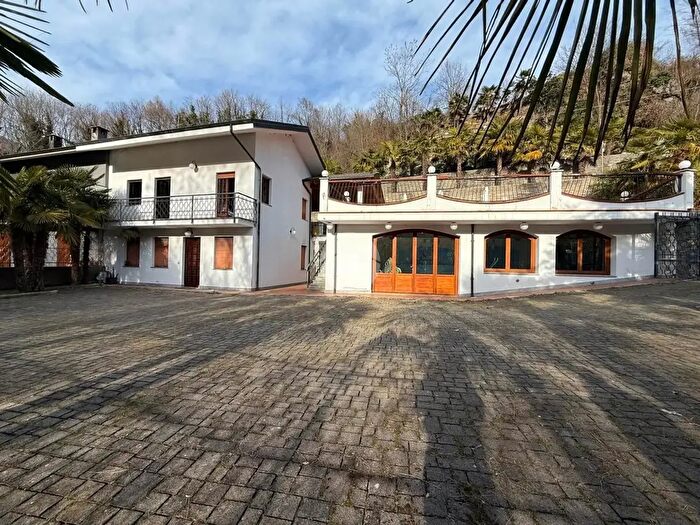 Casa con 5 locali in vendita in Borgata Fornello, Rubiana