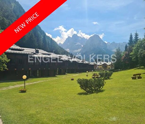 Appartamento con 6 locali in vendita in Via Castelletto Inferiore, Pinzolo