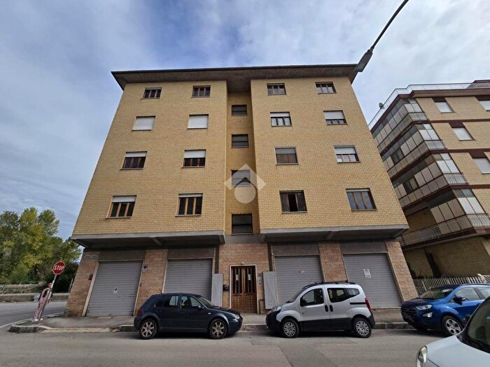 Appartamento trilocale in affitto in Via degli Eroi, Centro, Cassino