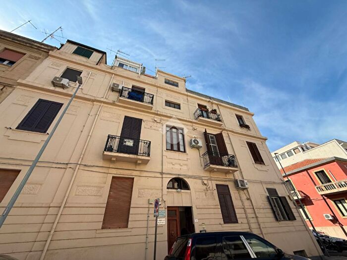 Appartamento quadrilocale in affitto in Via Crocefisso, Reggio Calabria