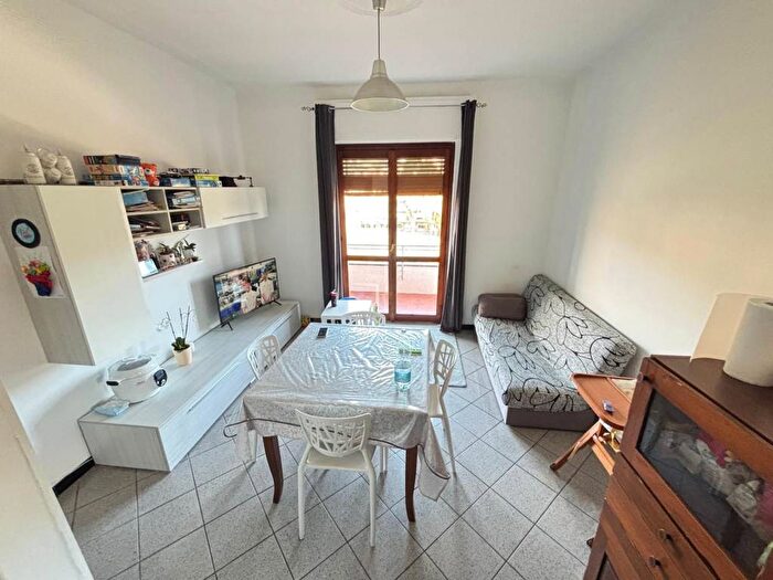 Appartamento quadrilocale in affitto in Via Argine Destro, Castelvecchio, Imperia