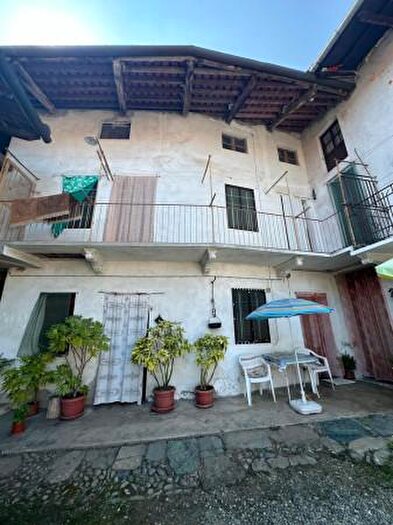 Casa con 6 locali in vendita in Via Annibale Beduglio, Dorzano