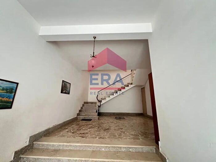 Appartamento con 5 locali in vendita in Via Raffaello Sanzio, Erice