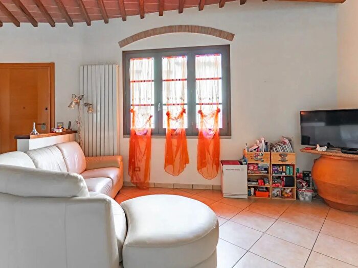 Casa con 6 locali in vendita in Ella Pecora, Empoli