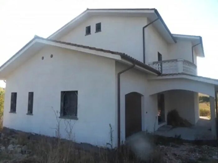 Casa con 6 locali in vendita in Via Canale dell'Onda, Maratea