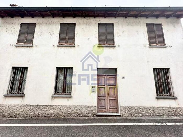Casa quadrilocale in vendita in Via SEurosia, Formigara