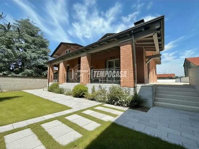 Casa con 5 locali in vendita in Via Arluno a, Casorezzo