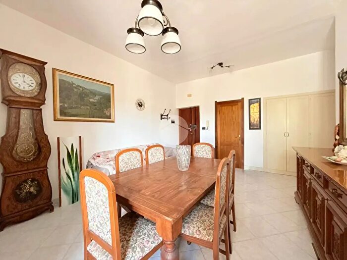 Appartamento quadrilocale in vendita in Via Ramon Cravellet, Alghero