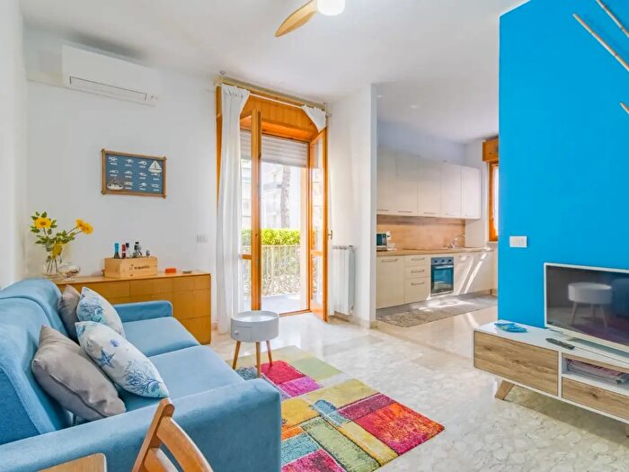 Appartamento trilocale in vendita in Via SantAndrea, Loano