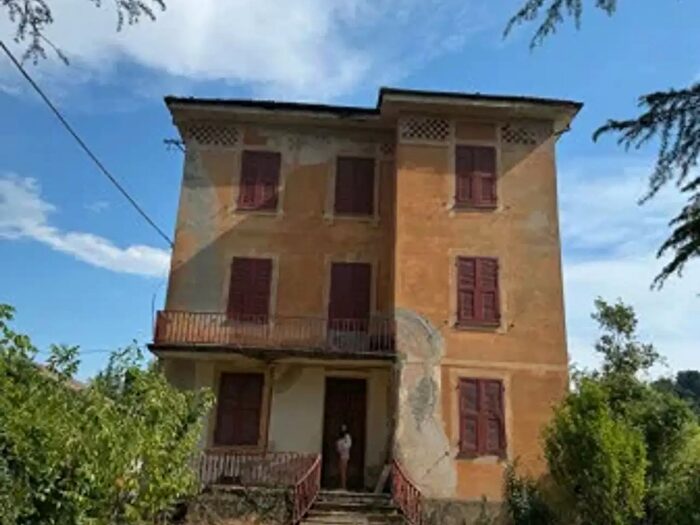 Casa con 6 locali in vendita in Via Lavagello, Castelletto D'Orba
