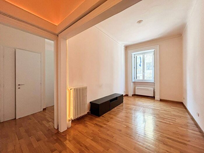 Appartamento bilocale in affitto in Corso Monforte, San Babila, Milano