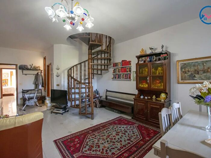 Appartamento con 5 locali in vendita in Cortile Albegiani, Misilmeri