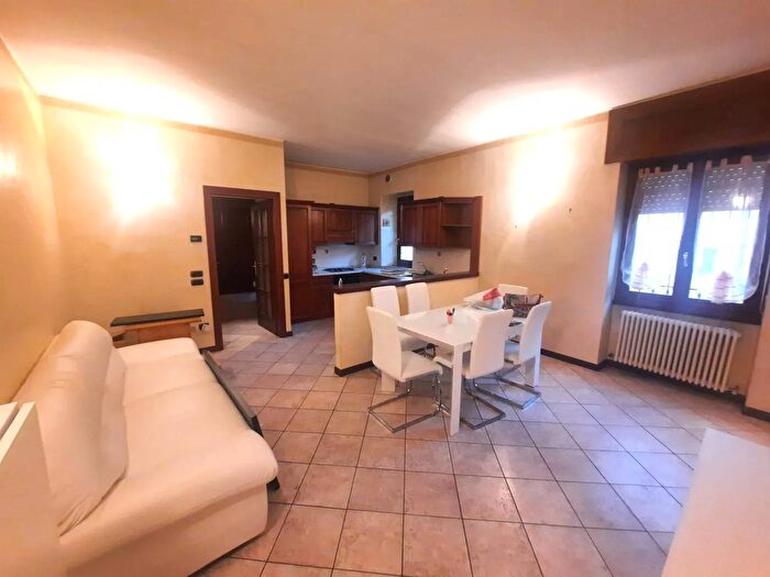 Appartamento bilocale in vendita in Via Roma Azzano San Paolo, Azzano San Paolo