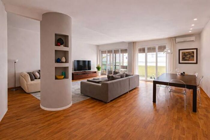 Appartamento con 5 locali in affitto in Largo Primavera, Libertà Villabianca, Palermo