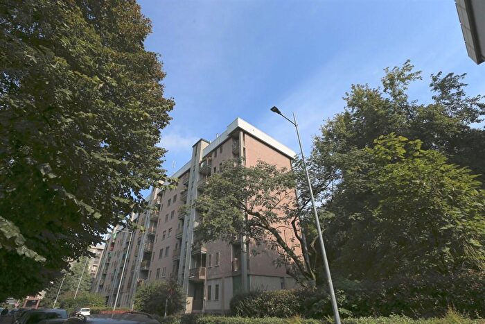 Appartamento quadrilocale in vendita in Via Martiri di Cefalonia, San Donato Milanese