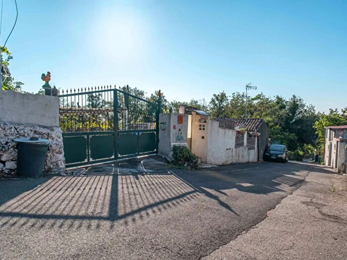 Casa trilocale in vendita in Via Giuseppe La Masa, Giarre