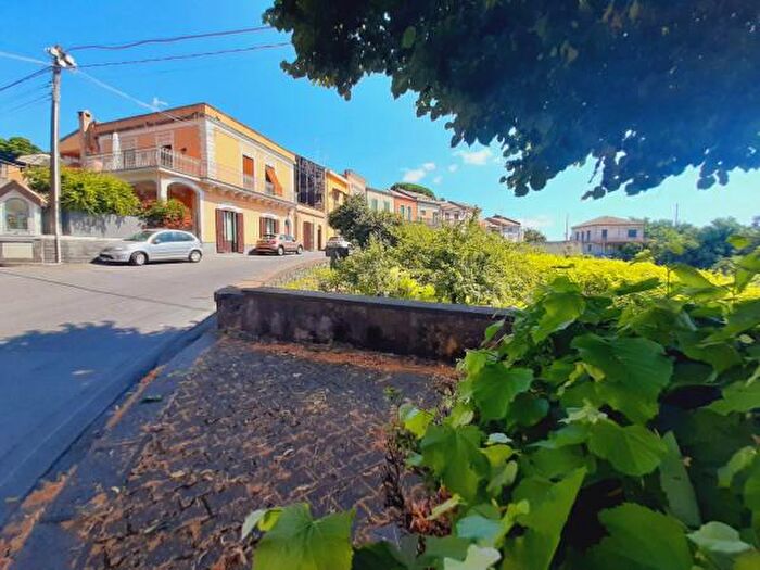 Casa quadrilocale in vendita in Via Vincenzo Bellini, Milo