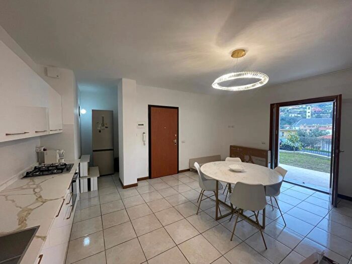 Casa bilocale in vendita in Strada Borgo Ponente, Sanremo