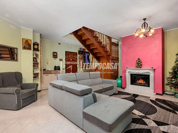 Appartamento quadrilocale in vendita in Reggio Emilia