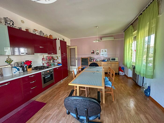 Appartamento con 6 locali in vendita in Via Roma, Bagnaria Arsa