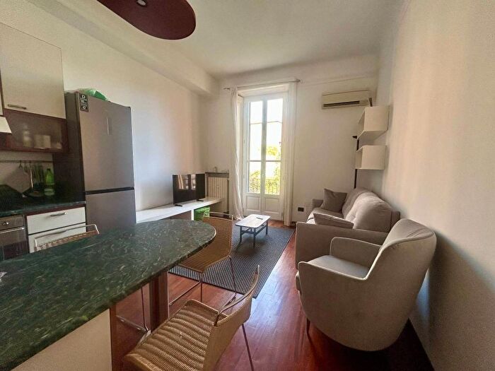 Appartamento bilocale in affitto in Via Olona, Corso Genova, Milano