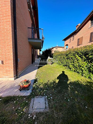 Casa con 12 locali in vendita in Strada Ponte Alto Nord, Modena